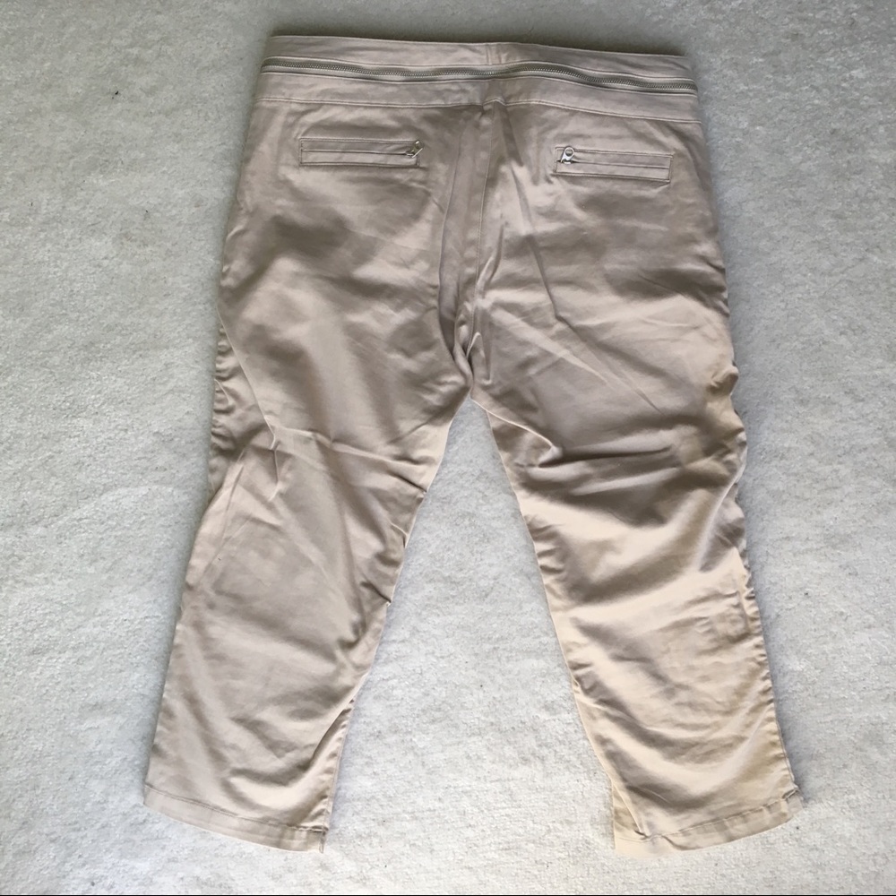 Vintage Cute Ruched Capris - Picture 6 of 6